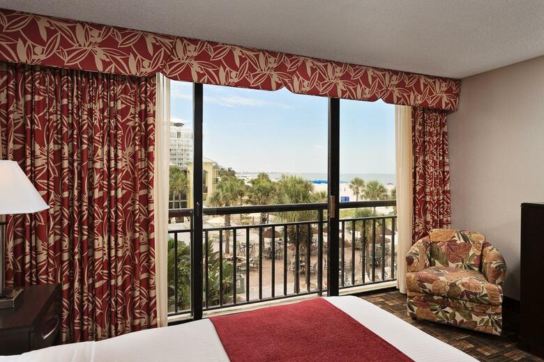Hotel Sirata Beach Resort
