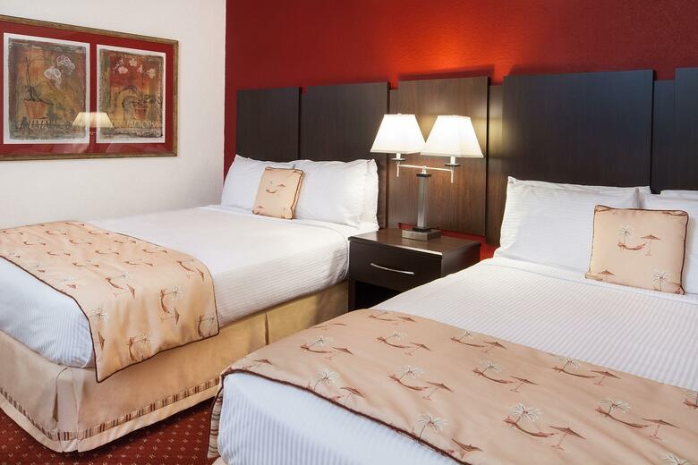 Hotel Sirata Beach Resort