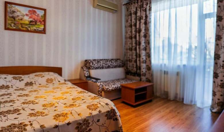 Hotel Red House