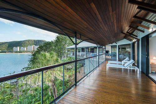 Mermaids Reach On Hamilton Island