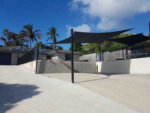 13 Coora Court - Sleeps 6, Pool, Air Con, Pets