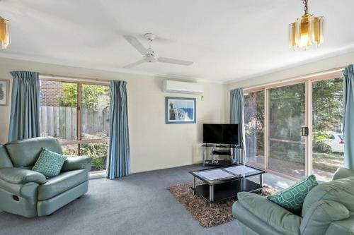 Elizabeth Grove 3