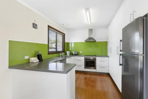 Inveray Beach House 11