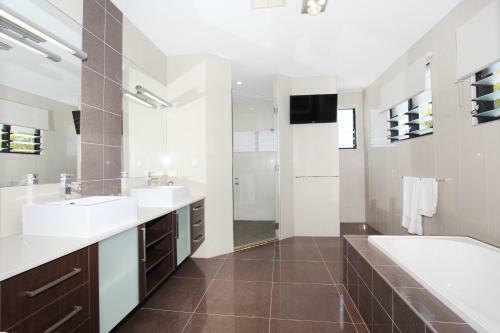 Apartamento Central Marcoola Holiday Home