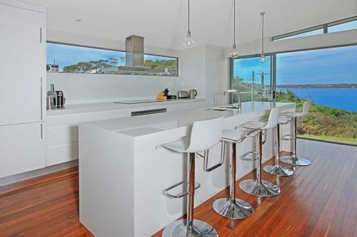 Mitchell 220 - Bannisters Beach House