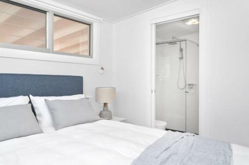 Pa's Beach House - Apartment 2