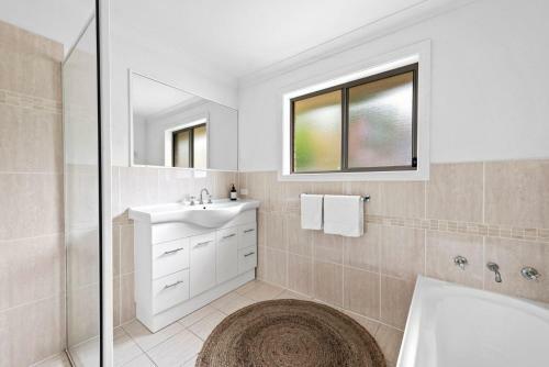Treetops Cres 3 Mollymook