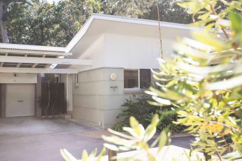 Villa Ocean St Beach House No5