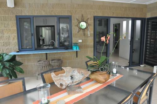 Stunning Magnetic Island Home,private, Large Pool,adults Only