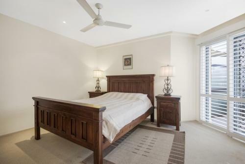 Breakwater Views Apartments