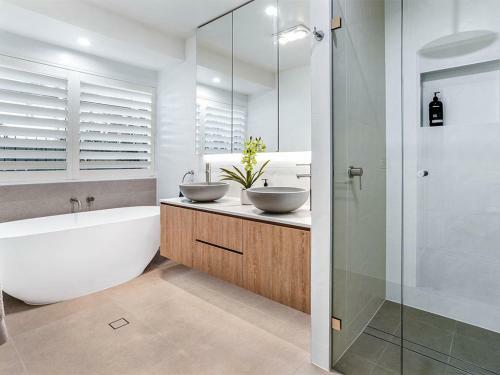 The Perfect Pet Friendly Escape, Sunshine Beach