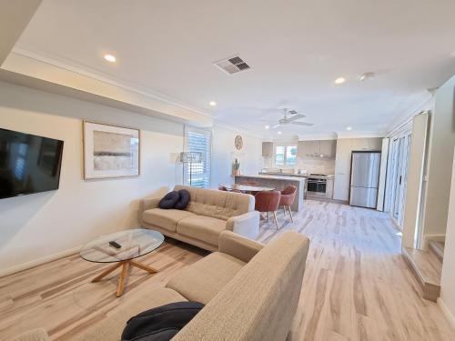 Apartamento Newcastle Short Stay Accommodation - Adamstown Townhouses