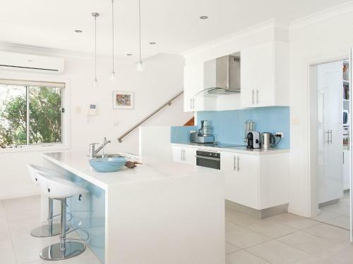 Jacaranda Blue @ Corlette