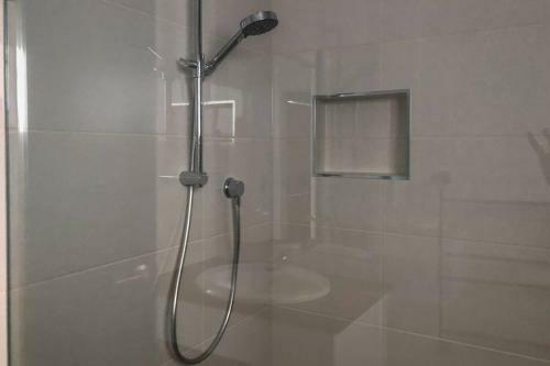 Cdc-625 Beach House Incl.rear 2br Studio