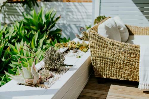 The Lake House - With Swimming Pool