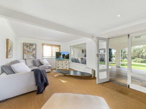 Elandra Absolute Beach Front Luxury