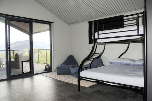 Lakeview Lodge - Mountain Bay
