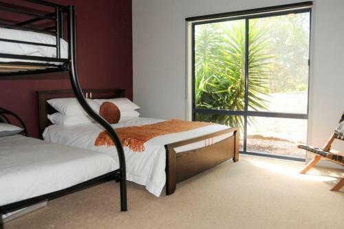 Lakeview Lodge - Mountain Bay