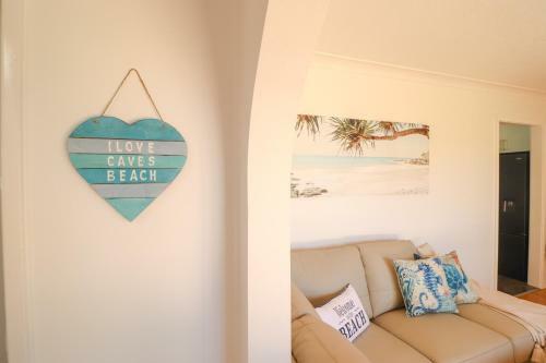 Ocean Breeze At Caves With Studio