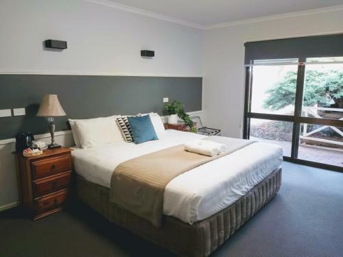 Hotel Lake Hume Resort