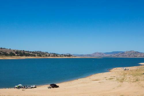 Hotel Lake Hume Resort