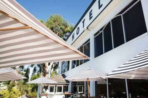 Hotel Lake Hume Resort
