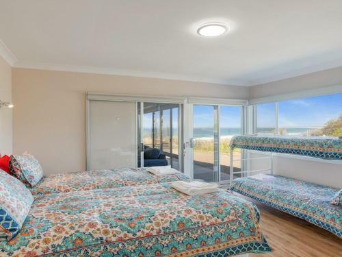 Antonio's Paradise - Spectacular Views Over Warrain Beach