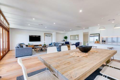 Sapphire Seas Beach House