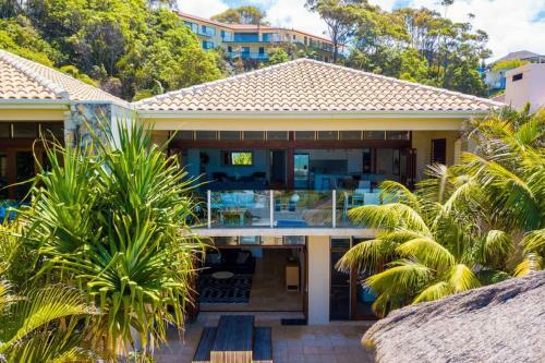 Sapphire Seas Beach House