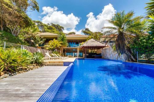 Sapphire Seas Beach House