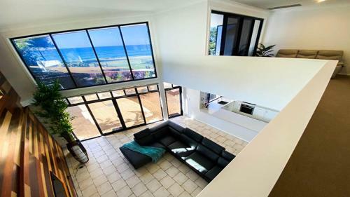 Villa Sapphire Blue