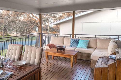 Little Beach Bungalow - At Bartlett's