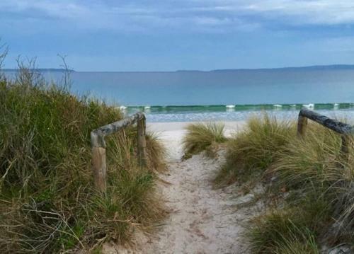 Callala Beach Shack - Pet Friendly