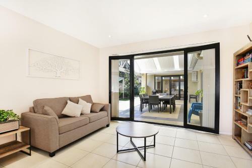 Sandy Bottom - Pet Friendly - 3 Min Walk To Beach