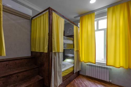 Oliva Inn & Hostel