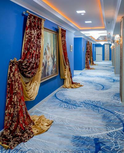 Hotel Mariana Trench