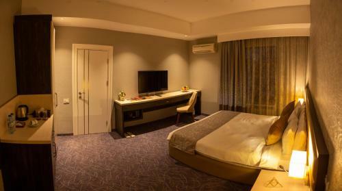 Parkway Inn Hotel & Spa