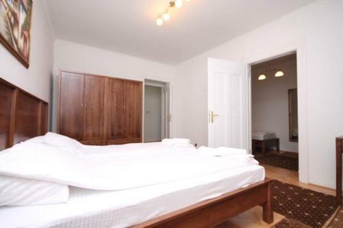 Apartment "adi"