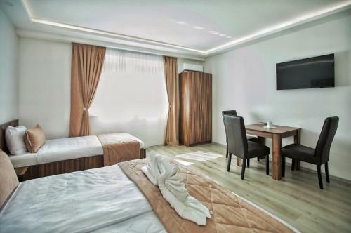 Hotel Motel L'amour