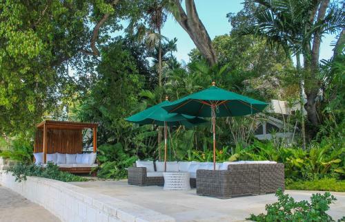 Villa Landmark House & Cottage