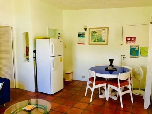 Beach And Pool AC 1bed Room Apartment