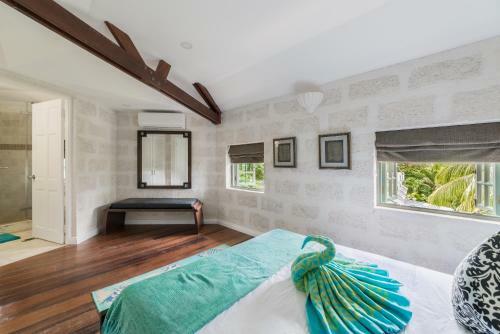 Villa Mustard Seed