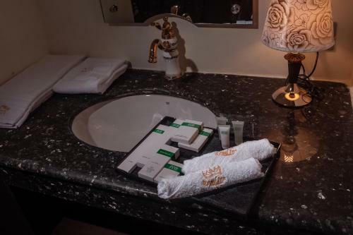 Hotel Royal Inn Dhaka