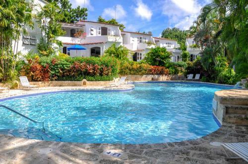 Weston Villa Sleeps 6 With Pool And Air Con