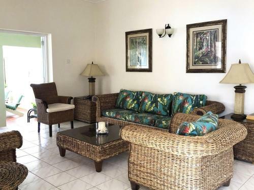 Southwinds Villa Is A Three Bedroom Beach Front Property With A Beautiful Big In