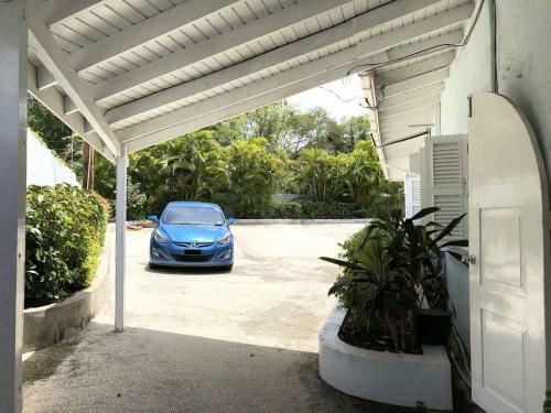 Southwinds Villa Is A Three Bedroom Beach Front Property With A Beautiful Big In