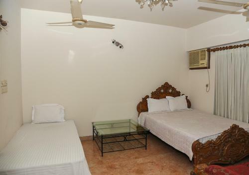 Hostal Maya Service Apt Guest House