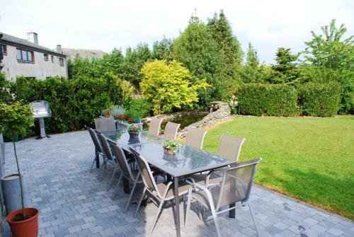 House With 5 Bedrooms In Bertrix With Enclosed Garden And Wifi