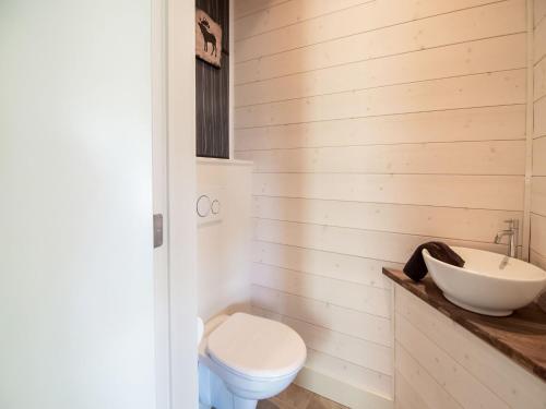Idyllic Chalet In Biron With 2 Jacuzzis And Sauna