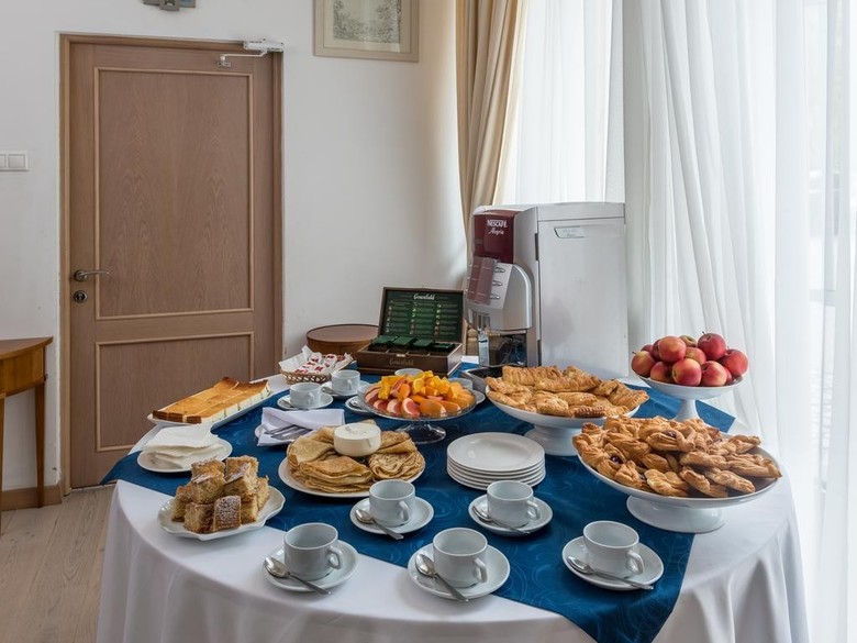 Alliance Avialuxe Hotel
